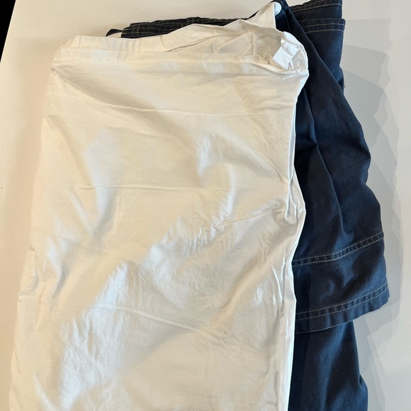 Restoration Hardware Kids full size bedskirt - Picture 3 of 3